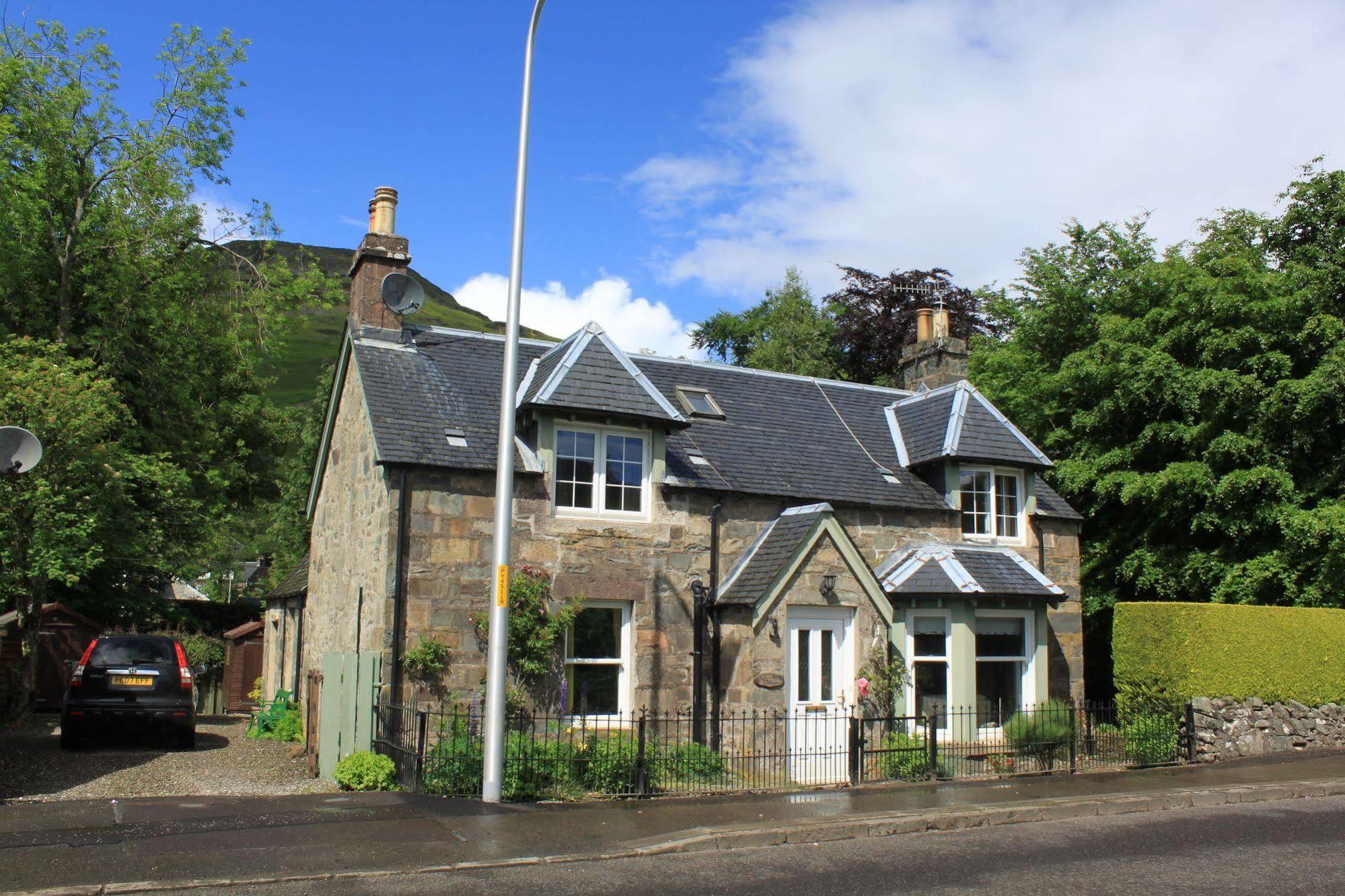 Glenalbyn Cottage St Fillans Luaran gambar